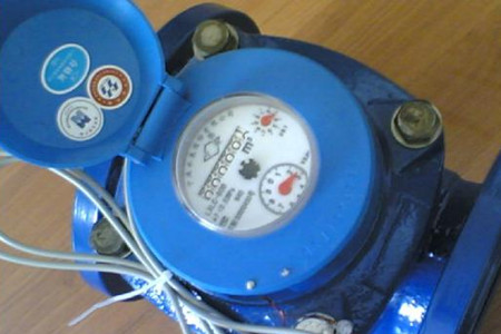 一種密封性好、不易滲水的光電直讀遠傳水表